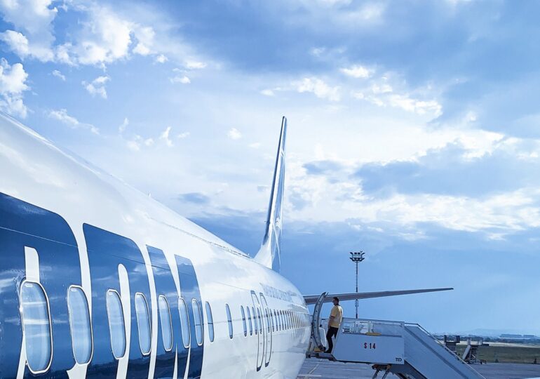 TAROM introduce zboruri directe Iaşi-Constanţa