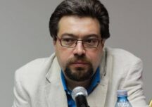 Când tu nu poți folosi „bățul”, atunci trebuie să folosești în mod excesiv „zăhărelul”, adică să spui că se va termina pandemia fix pe 1 iunie – Interviu video