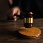 Lovitură pentru Trump: Un tribunal federal i-a blocat taxele vamale. Guvernul american face apel, iar bursele se apreciază